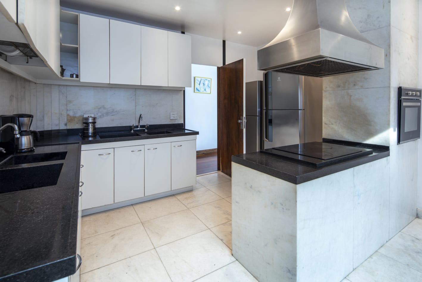 Luxurious Penthouse with 5 suites, a pool and a breathtaking view of all Copacabana's beach — photo 26 of 26 (duplex penthouse, Copacabana, Rio de Janeiro)