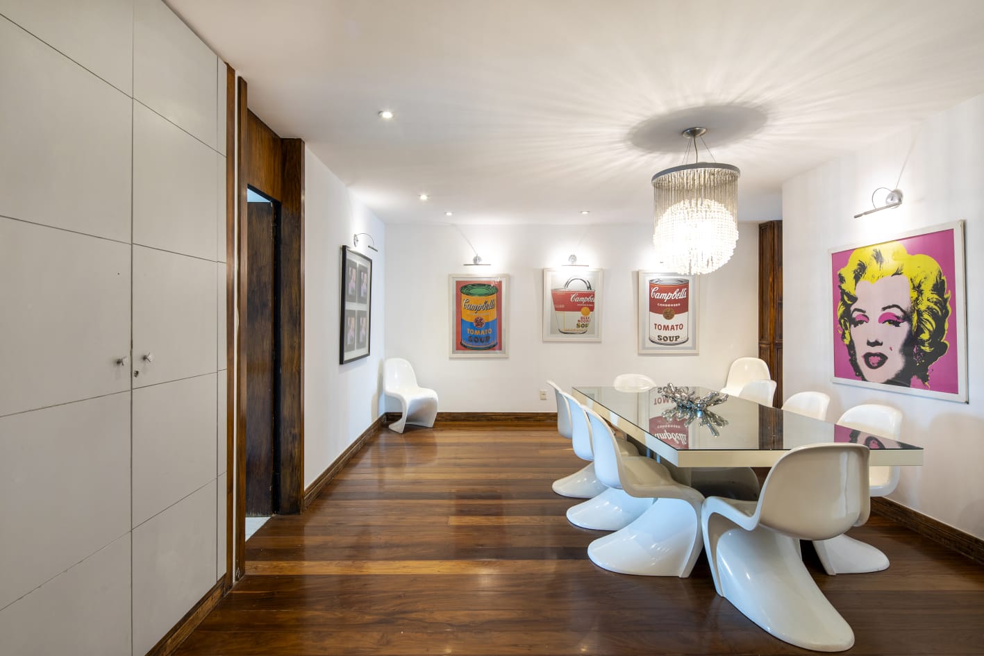 Luxurious Penthouse with 5 suites, a pool and a breathtaking view of all Copacabana's beach — photo 25 of 26 (duplex penthouse, Copacabana, Rio de Janeiro)