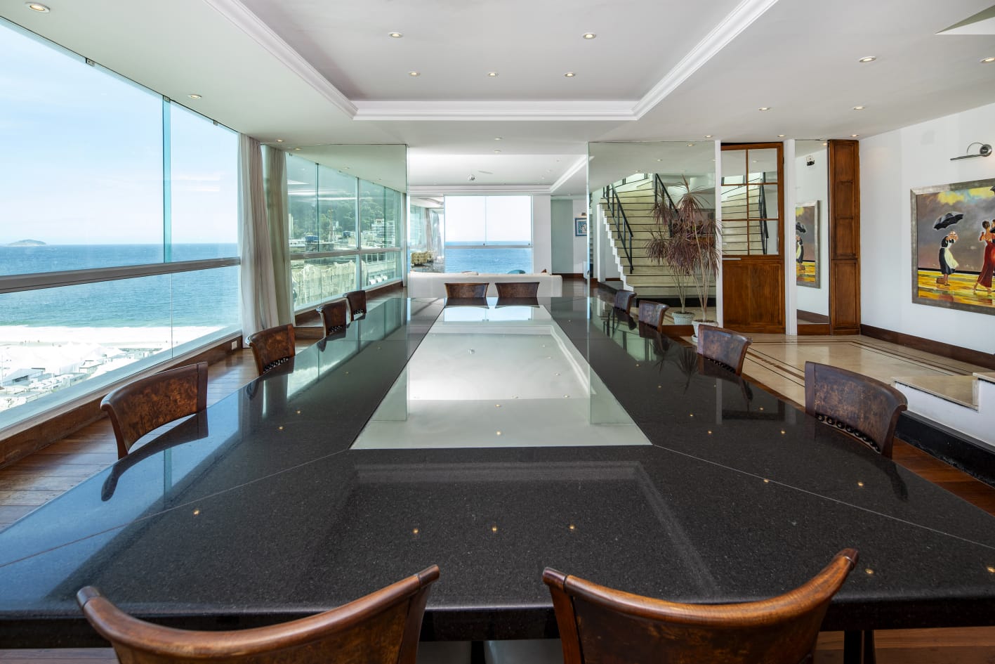 Luxurious Penthouse with 5 suites, a pool and a breathtaking view of all Copacabana's beach — photo 13 of 26 (duplex penthouse, Copacabana, Rio de Janeiro)