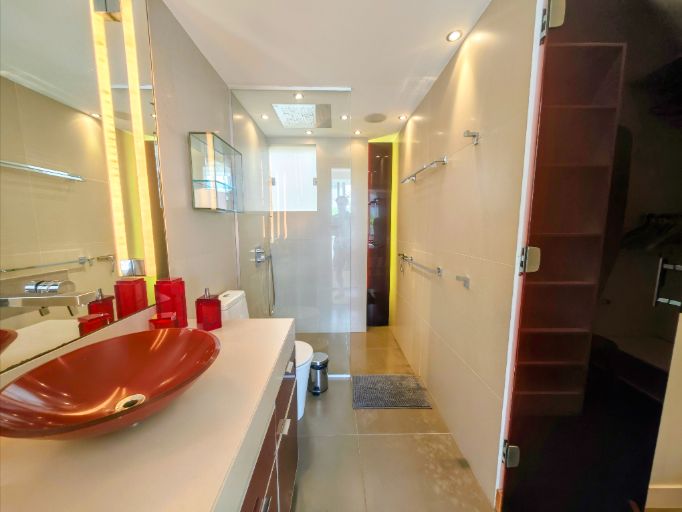 Ipanema penthouse for 4 with private pool — photo 12 of 22 (penthouse, Ipanema, Rio de Janeiro)