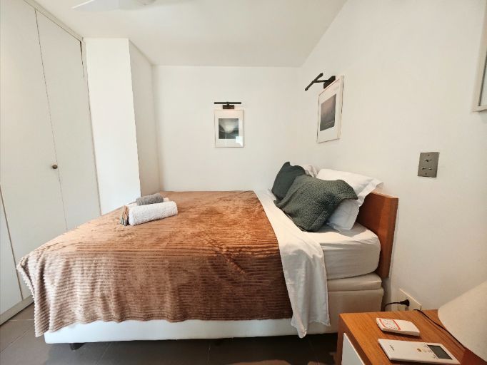 Ipanema penthouse for 4 with private pool — photo 19 of 22 (penthouse, Ipanema, Rio de Janeiro)