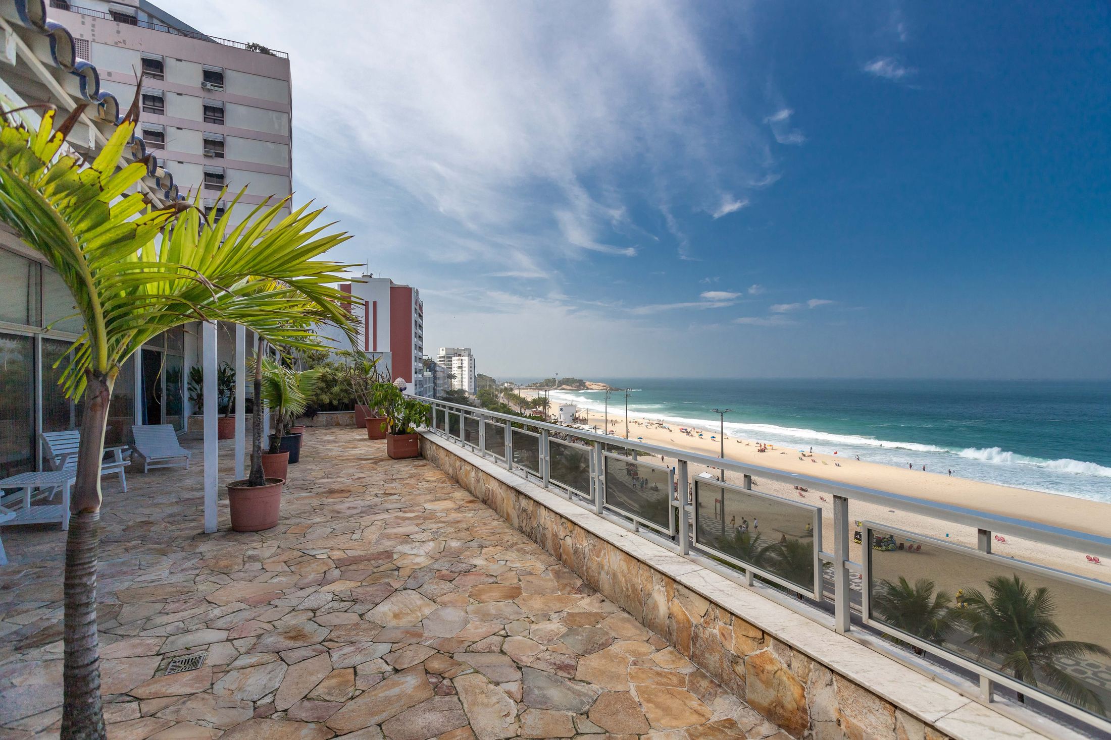 Ipanema Beach Linear Penthouse in Ipanema — photo 2
