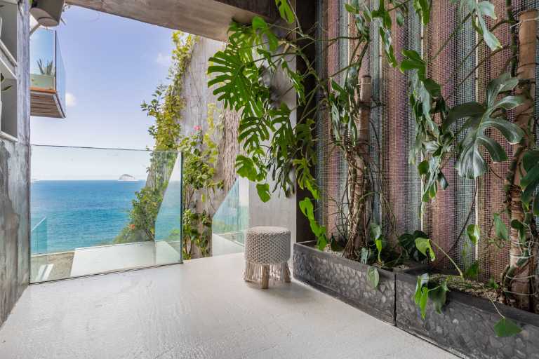An Architectural Masterpiece Above the Atlantic with Refined Interiors & Oceanfront Living — photo 60 of 64 (villa, Joá, Rio de Janeiro)