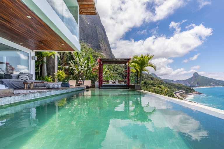 Joá Oceanfront Mansion