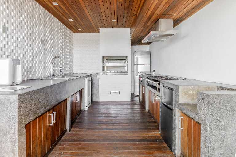 An Architectural Masterpiece Above the Atlantic with Refined Interiors & Oceanfront Living — photo 11 of 64 (villa, Joá, Rio de Janeiro)