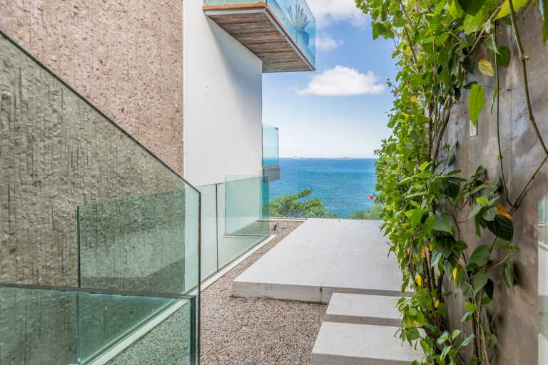 An Architectural Masterpiece Above the Atlantic with Refined Interiors & Oceanfront Living — photo 61 of 64 (villa, Joá, Rio de Janeiro)