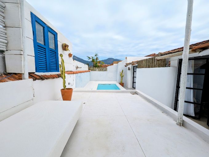 Spectacular house with 18 bedrooms in 10 separate apartments with private pools — photo 13 of 86 (house, Santa Teresa , Rio de Janeiro)