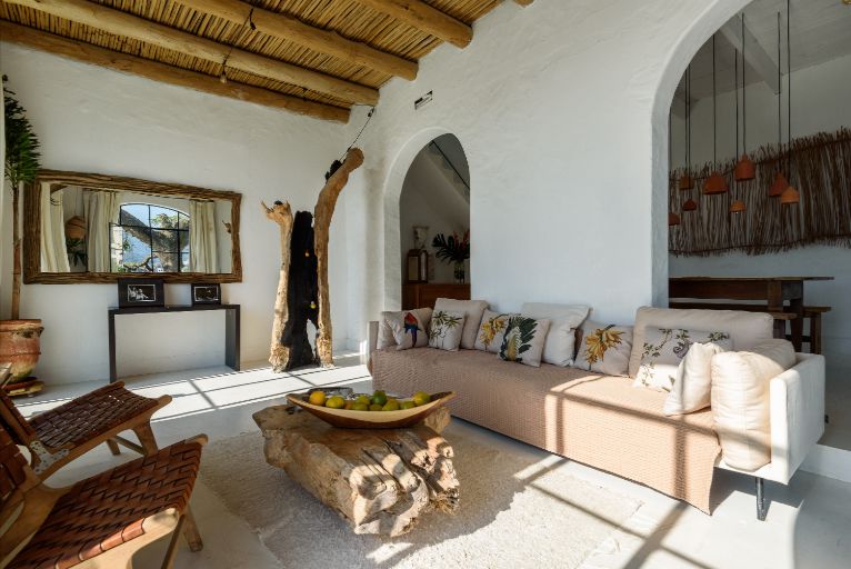 Spectacular house with 18 bedrooms in 10 separate apartments with private pools — photo 53 of 86 (house, Santa Teresa , Rio de Janeiro)