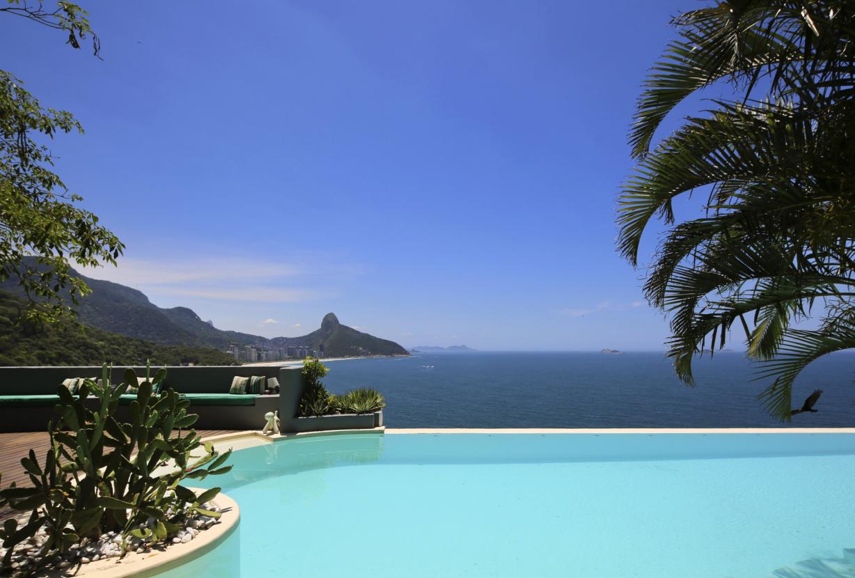 Boutique hotel with 7 suites, 2 pools and breathtaking views — photo 17 of 40 (hotel, Joà, Rio de Janeiro)