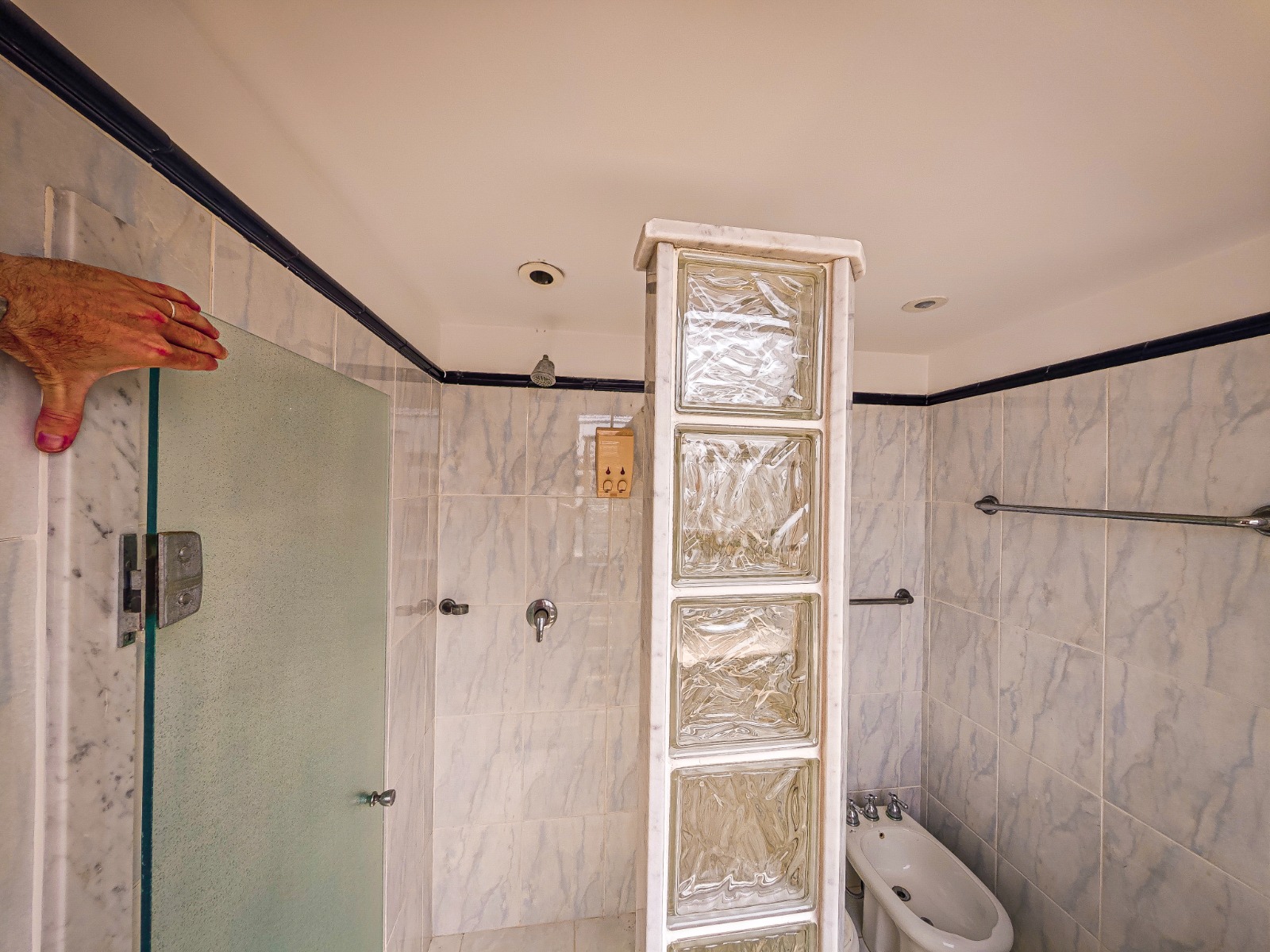 Superb apartment with 4 suites and a pool located in a prestigious building in Gávea in Gávea — photo 70