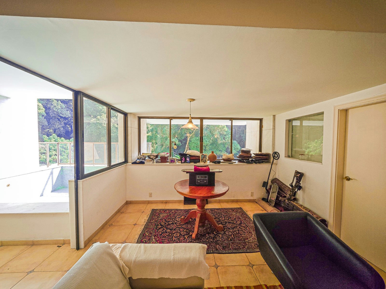 Superb apartment with 4 suites and a pool located in a prestigious building in Gávea in Gávea — photo 36