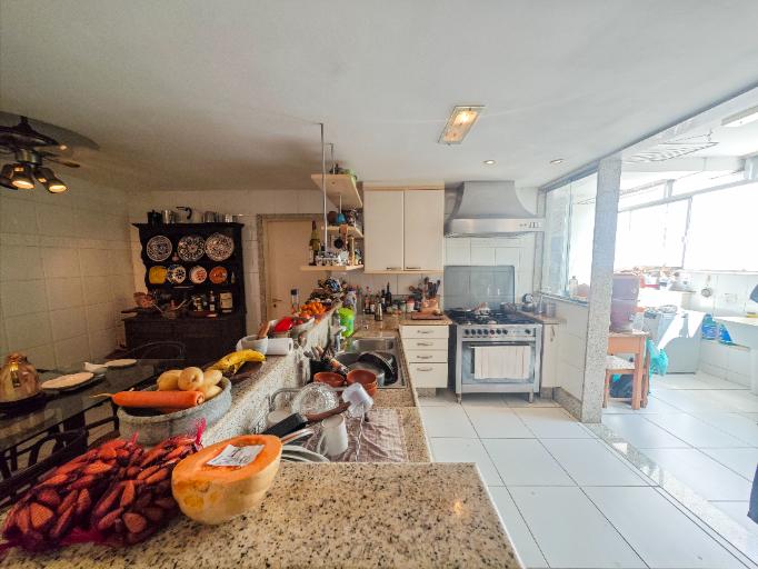Magnificent apartment with 4 suites, a private pool and a sauna located in a prestigious building in Gávea — photo 21 of 61 (apartment, Gávea, Rio de Janeiro)