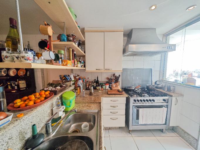 Magnificent apartment with 4 suites, a private pool and a sauna located in a prestigious building in Gávea — photo 23 of 61 (apartment, Gávea, Rio de Janeiro)