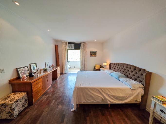 Magnificent apartment with 4 suites, a private pool and a sauna located in a prestigious building in Gávea — photo 35 of 61 (apartment, Gávea, Rio de Janeiro)