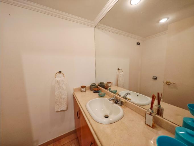 Magnificent apartment with 4 suites, a private pool and a sauna located in a prestigious building in Gávea — photo 50 of 61 (apartment, Gávea, Rio de Janeiro)