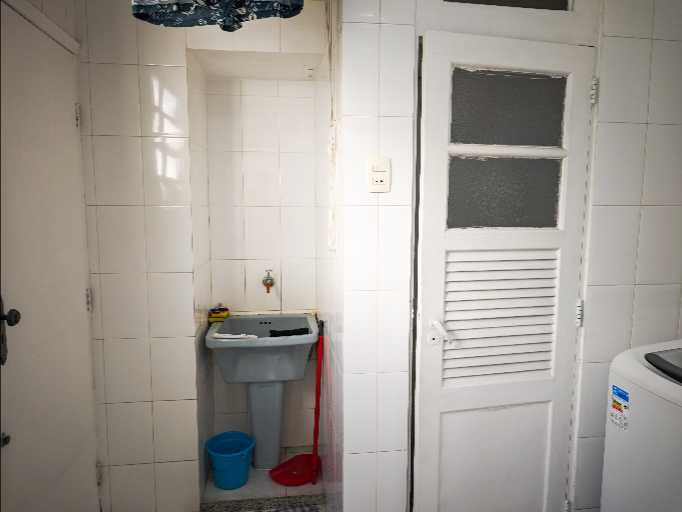 Three bedroom apartment to be renovated in the heart of Arpoador — photo 25 of 28 (apartment, Ipanema, Rio de Janeiro)
